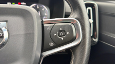 Volvo Xc40 2.0 D4 [190] R DESIGN Pro 5dr AWD Geartronic Diesel Estate